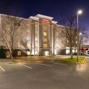 Hampton Inn & Suites Charlotte-Airport